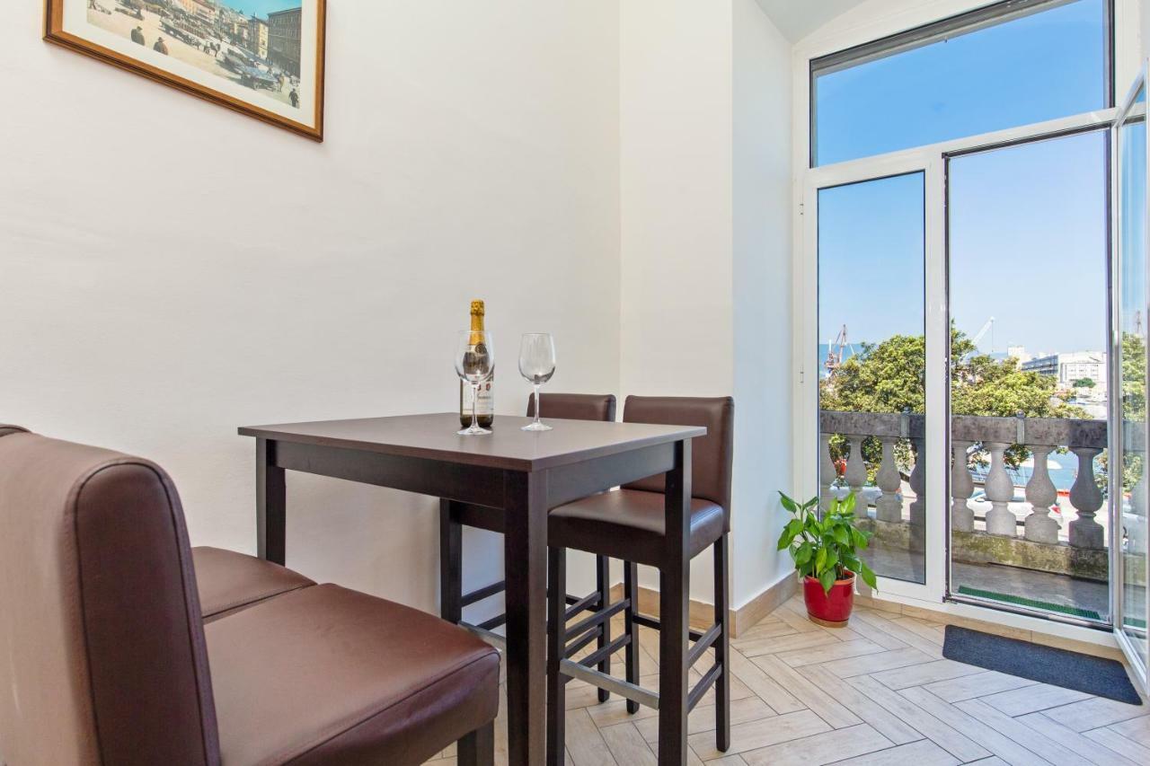 Apartment Mia Рийека Екстериор снимка