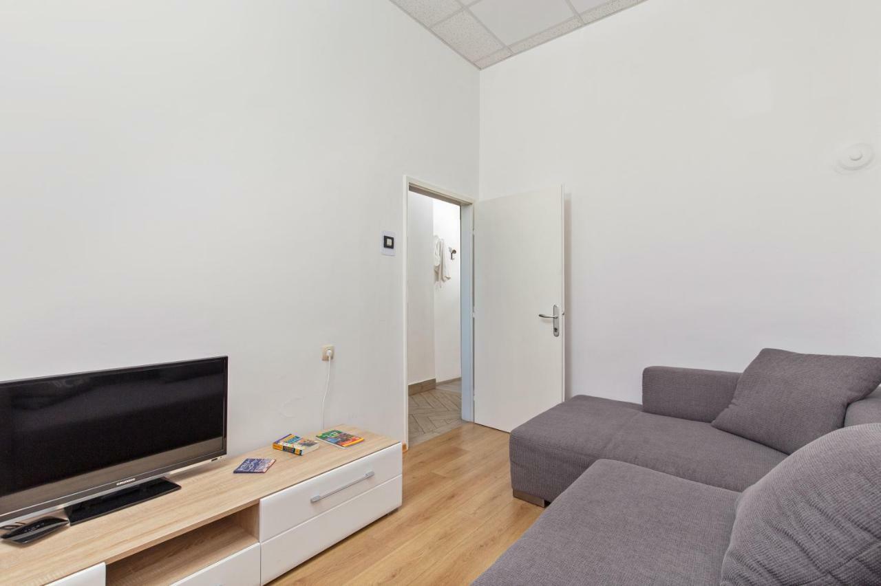 Apartment Mia Рийека Екстериор снимка